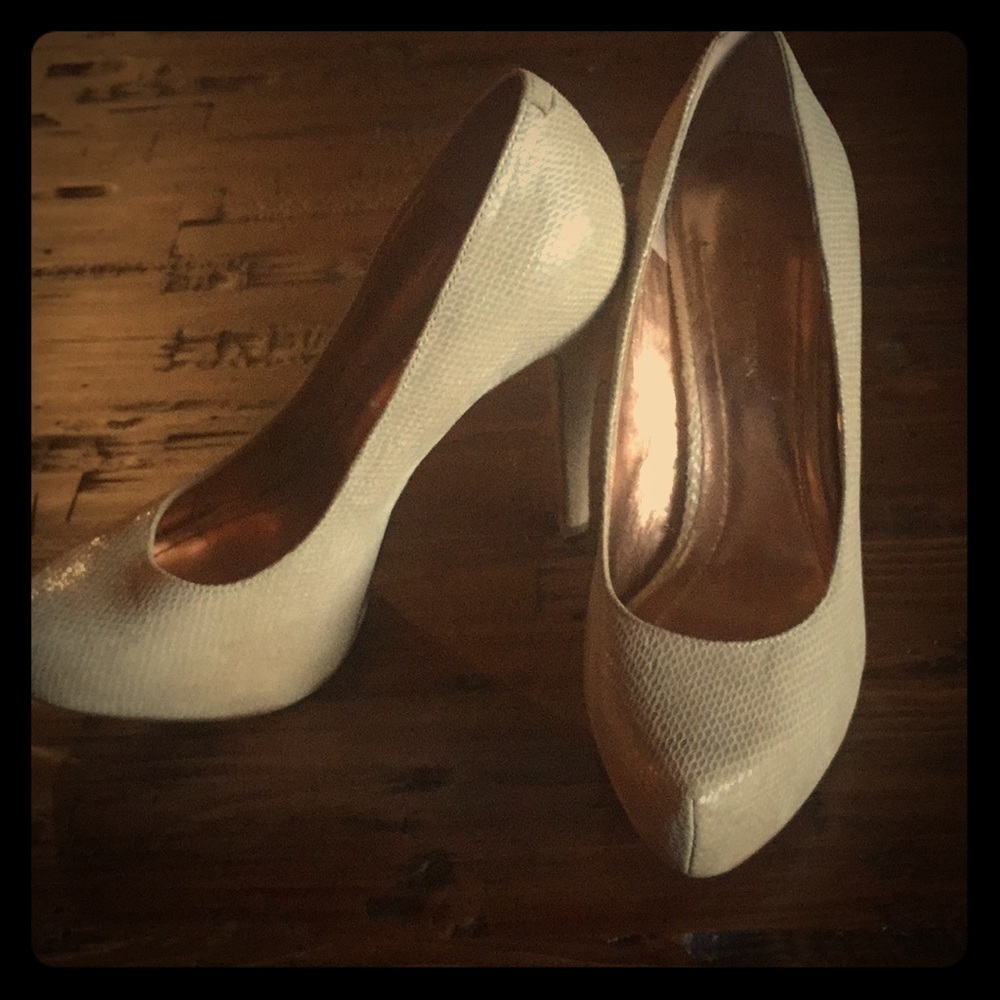 BCBG heels